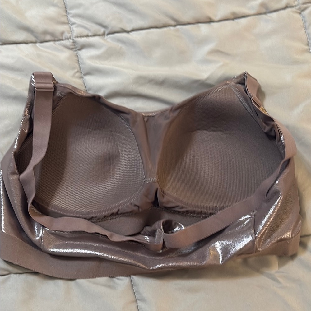 Old Navy Metallic Lavender Women's Sports Bra size XL - Picture 4 of 4